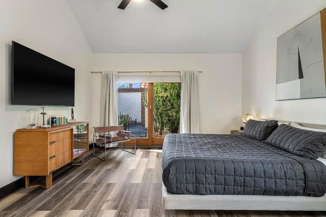 2262 S Linden Way B, Palm Springs, CA 92264