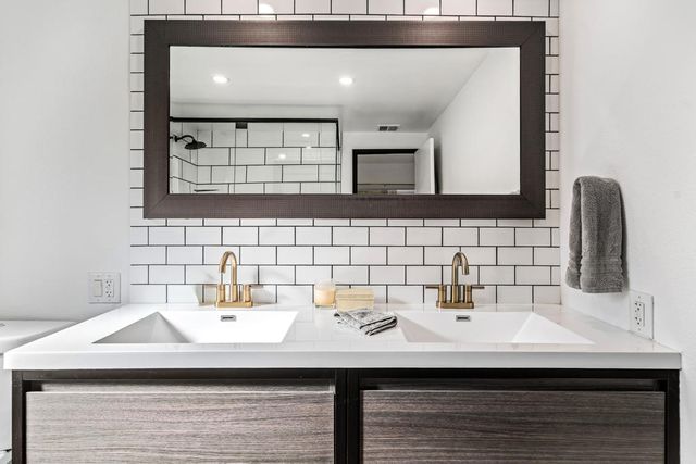 2262 S Linden Way B, Palm Springs, CA 92264