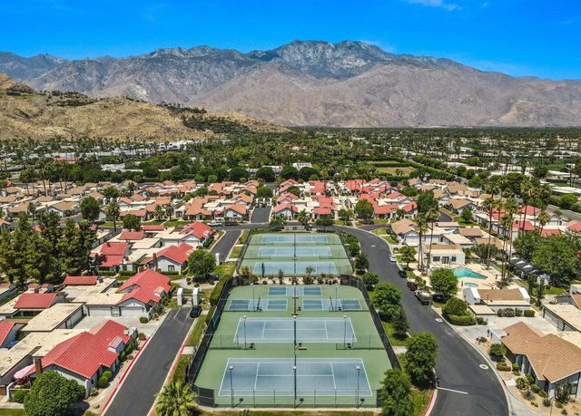 2262 S Linden Way B, Palm Springs, CA 92264
