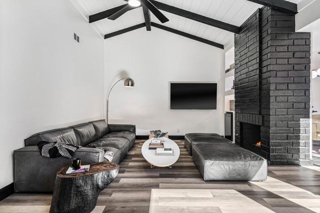 2262 S Linden Way B, Palm Springs, CA 92264