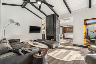 2262 S Linden Way B, Palm Springs, CA 92264