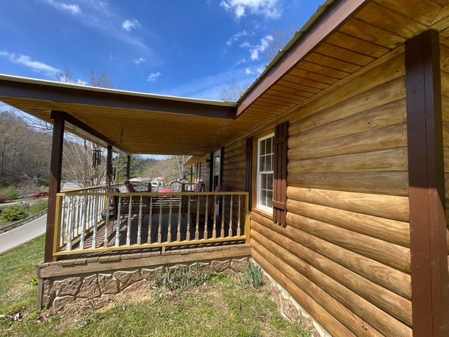 912 S Ky 3438, Cannon, KY 40923
