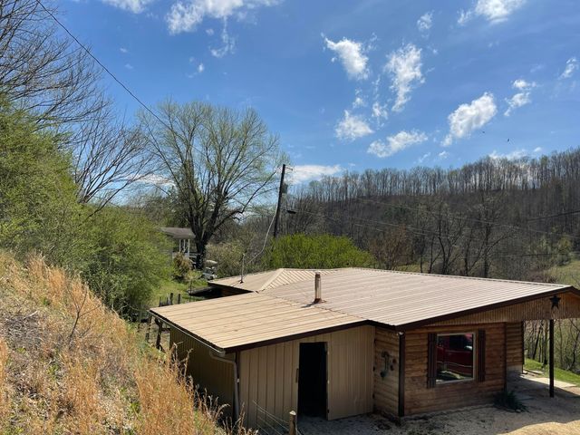 912 S Ky 3438, Cannon, KY 40923