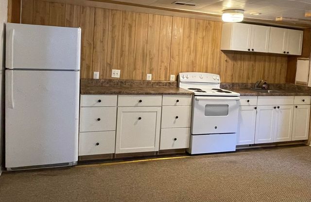 912 S Ky 3438, Cannon, KY 40923