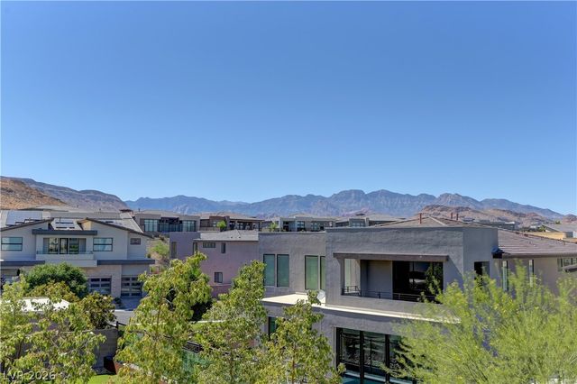 10740 Steel Ridge Court, Las Vegas, NV 89135