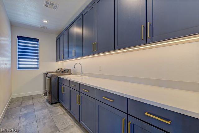 10740 Steel Ridge Court, Las Vegas, NV 89135