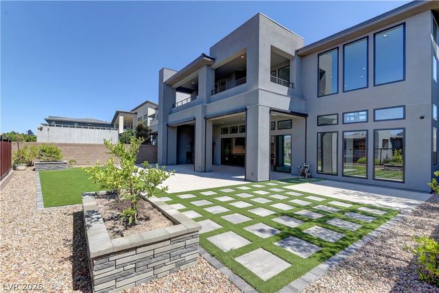 10740 Steel Ridge Court, Las Vegas, NV 89135