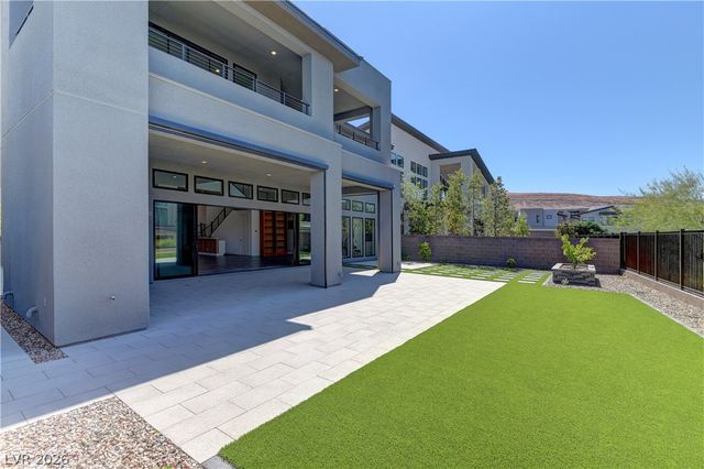 10740 Steel Ridge Court, Las Vegas, NV 89135