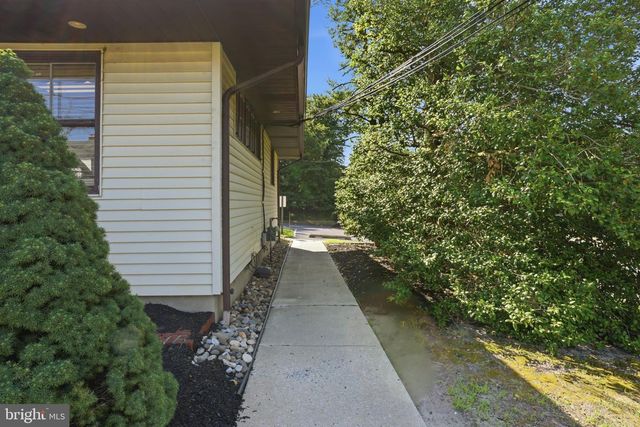 222 GIBBSBORO RD, Clementon, NJ 08021