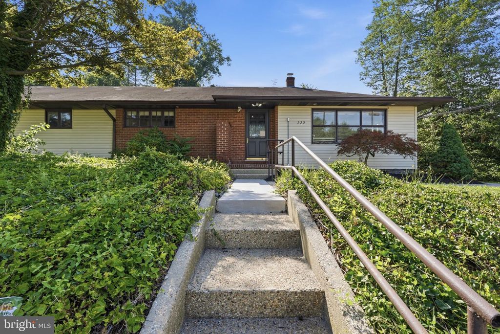 222 GIBBSBORO RD, Clementon, NJ 08021