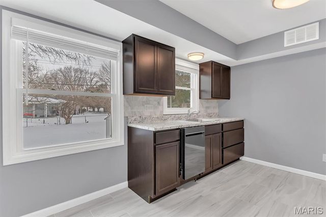 720 Babler Drive, Florissant, MO 63031