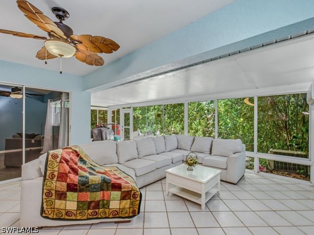 510 Saint Andrews BLVD 16, Naples, FL 34113