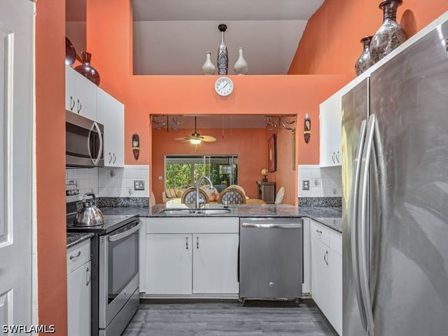 510 Saint Andrews BLVD 16, Naples, FL 34113