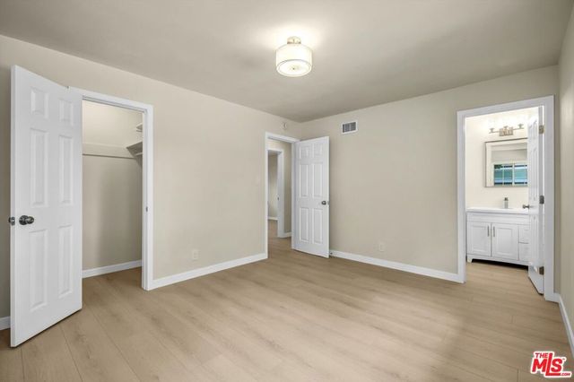 22157 Archwood Street, Woodland Hills, CA 91303