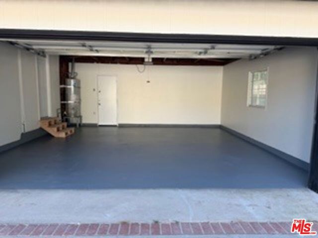22157 Archwood Street, Woodland Hills, CA 91303