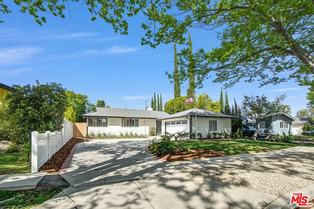 22157 Archwood Street, Woodland Hills, CA 91303