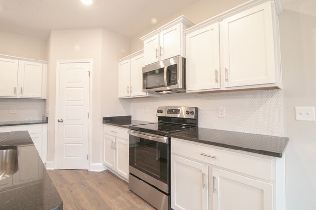 2114 Ireland Way, Clarksville, TN 37042