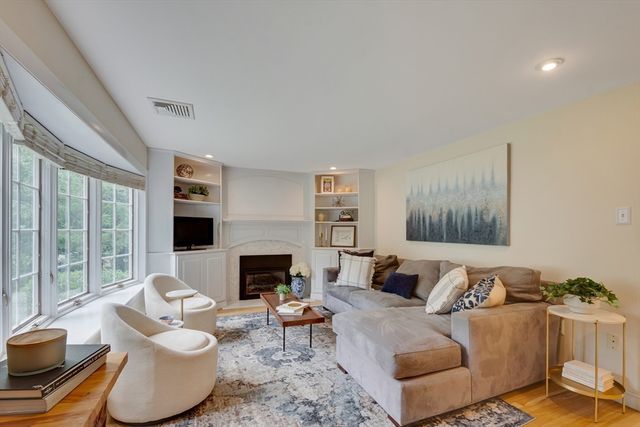 17 Nash Road, Acton, MA 01720