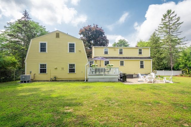 17 Nash Road, Acton, MA 01720