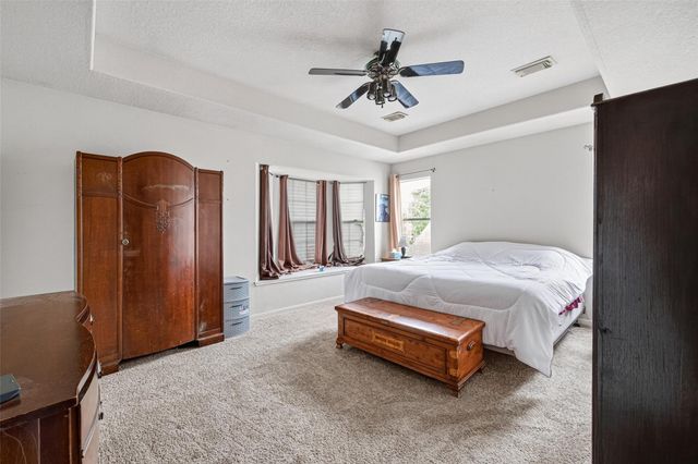 19427 Juniper Vale Circle, Houston, TX 77084