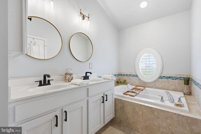 607 S CHERRY GROVE AVE, Annapolis, MD 21401
