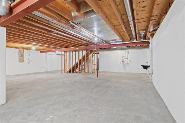 16521 E 53rd Terrace Court S, Independence, MO 64055