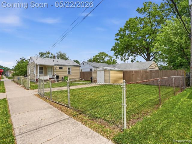 504 E Hudson Avenue, Madison Heights, MI 48071
