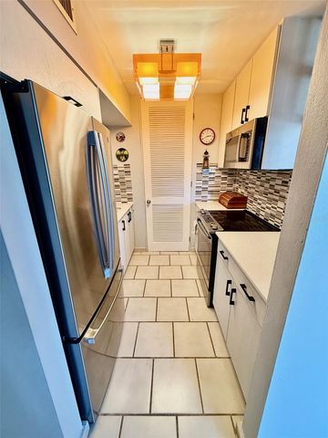 3205 ISLA VERDE AVENUE 307, Carolina, PR 00979