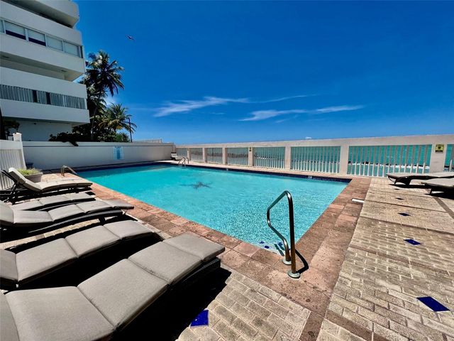 3205 ISLA VERDE AVENUE 307, Carolina, PR 00979