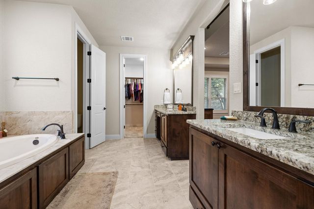 2760 Fishing Hole CV, Leander, TX 78641