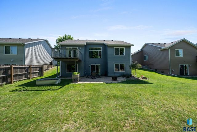 1413 N Holbrook Ave Avenue, Sioux Falls, SD 57107