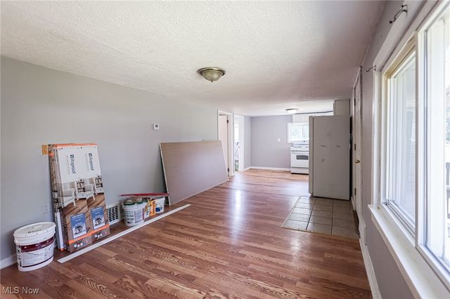 6180 Hillford Avenue NE, Canton, OH 44721