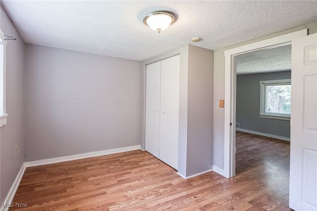 6180 Hillford Avenue NE, Canton, OH 44721