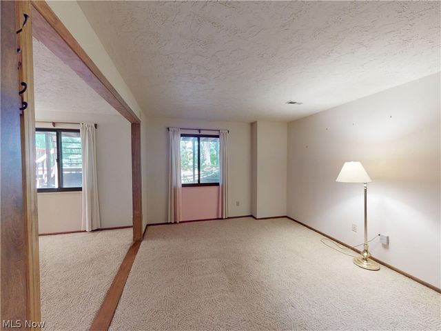 8495 Painesville Warren Road, Concord Twp, OH 44077