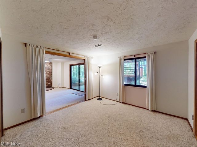 8495 Painesville Warren Road, Concord Twp, OH 44077