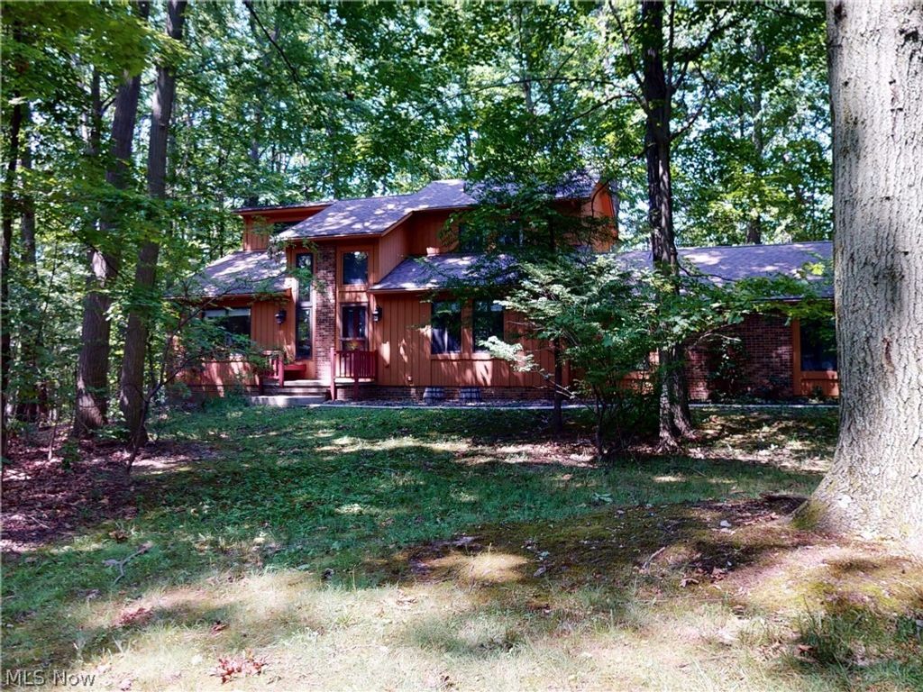 8495 Painesville Warren Road, Concord Twp, OH 44077