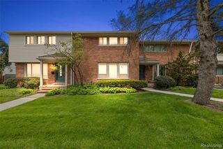 1065 Wimbleton Drive, Birmingham, MI 48009