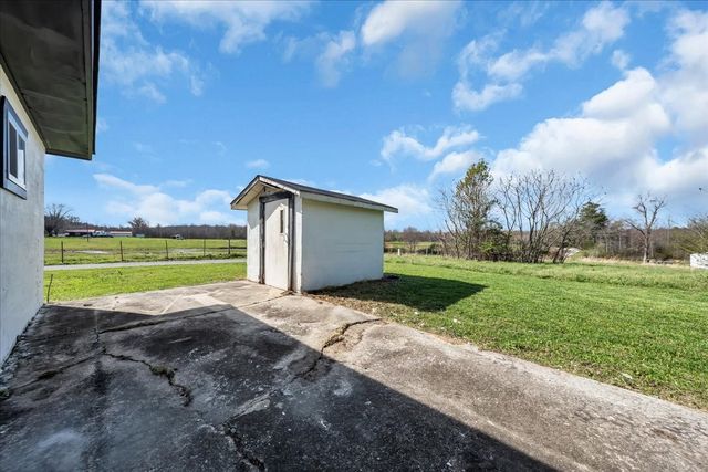 1391 S 20th Ave, Gruetli Laager, TN 37339