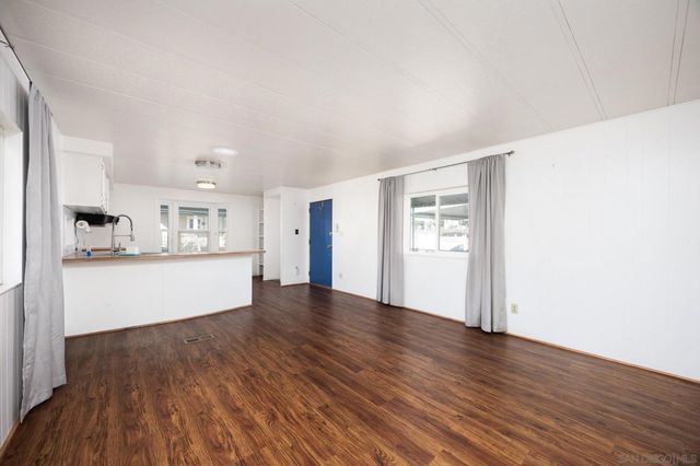 1600 E Vista Way SPC 51, Vista, CA 92084