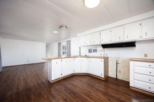 1600 E Vista Way SPC 51, Vista, CA 92084