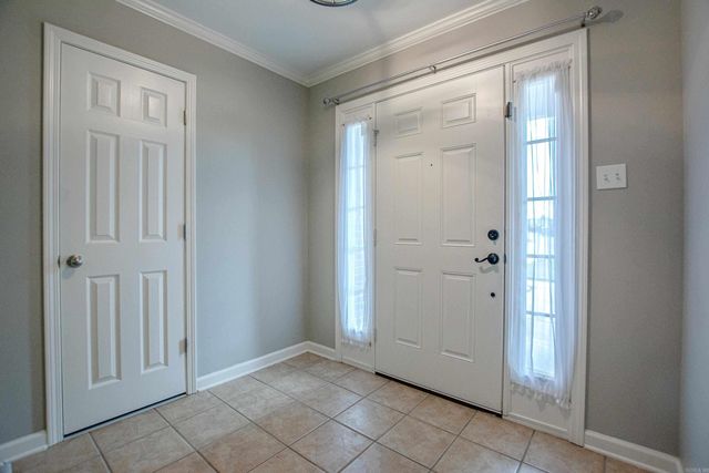 40 Woodbridge Drive, Cabot, AR 72023