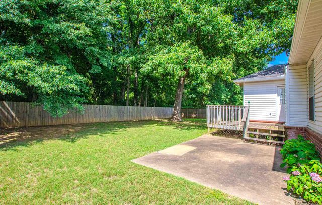 40 Woodbridge Drive, Cabot, AR 72023