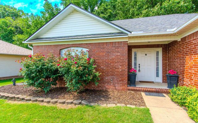 40 Woodbridge Drive, Cabot, AR 72023