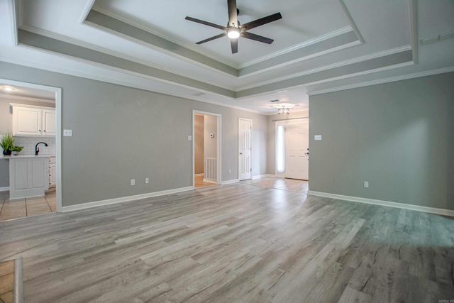 40 Woodbridge Drive, Cabot, AR 72023
