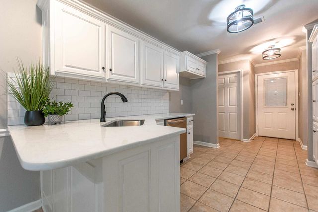 40 Woodbridge Drive, Cabot, AR 72023