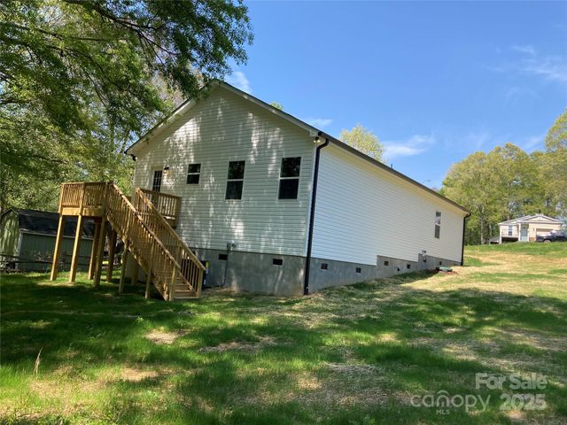 1889 Oak Hollow Road, Gastonia, NC 28054