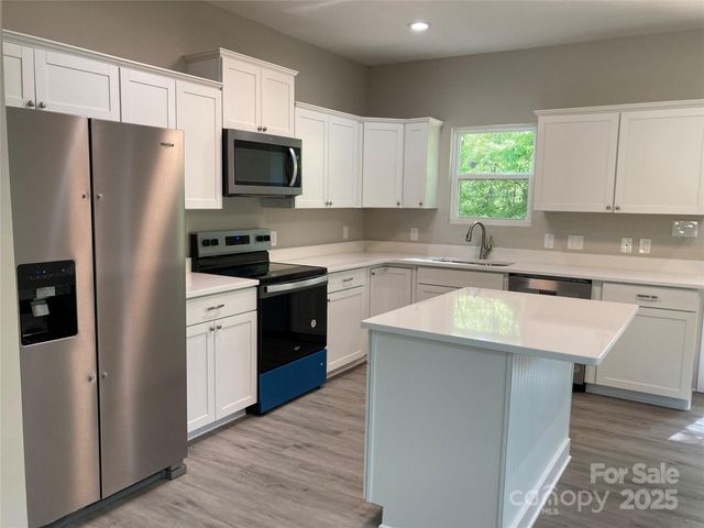 1889 Oak Hollow Road, Gastonia, NC 28054