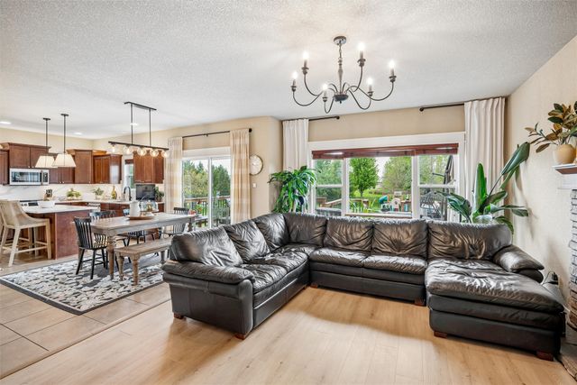1108 NE 47th Street, Ankeny, IA 50021