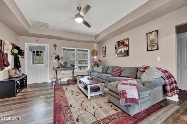 1264 Plum Avenue, Chipley, FL 32428