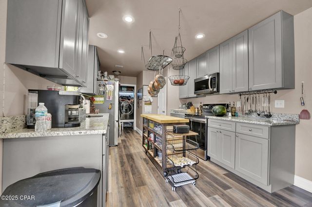 1264 Plum Avenue, Chipley, FL 32428